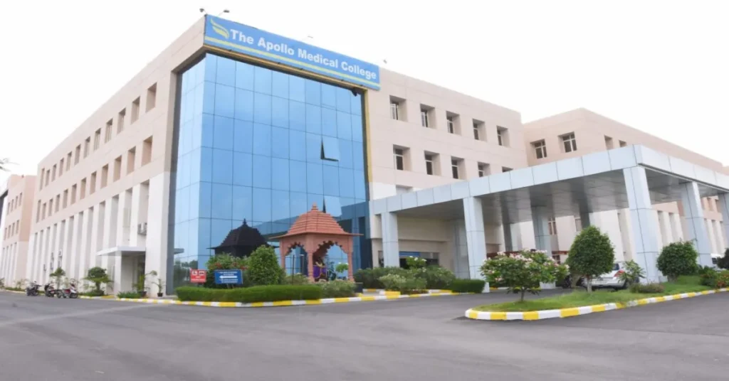 Apollo Institute of Medical Sciences & Research Chittoor 1 Apollo Institute of Medical Sciences & Research Chittoor