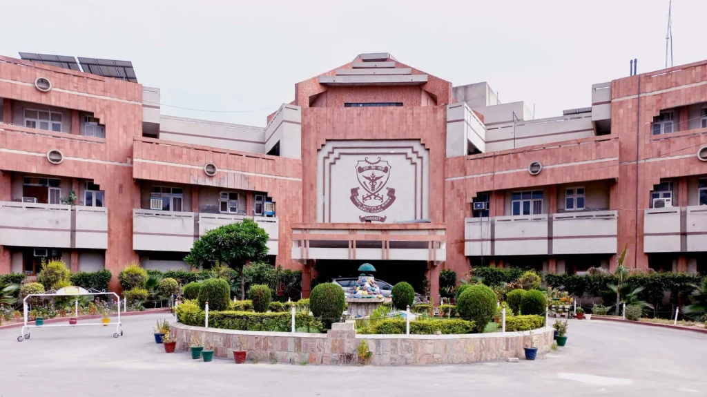 Dasmesh Institute of Research & Dental Sciences Faridkot 1 Dasmesh Institute of Research & Dental Sciences Faridkot
